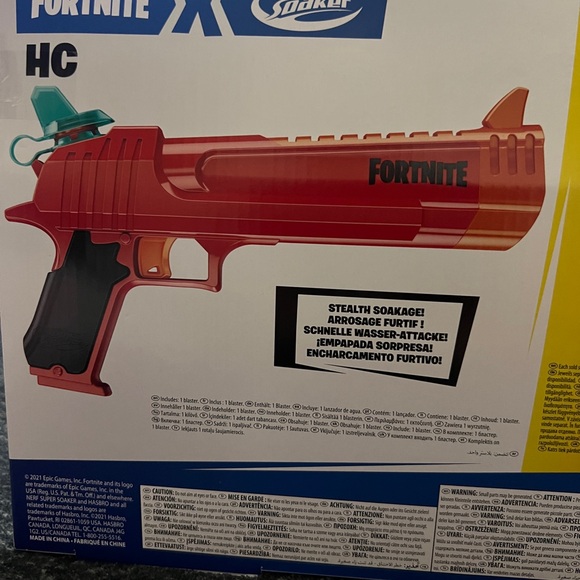 Nerf Super Soaker Fortnite HC Water Blaster, Powerful Water Blast - Picture 7 of 7